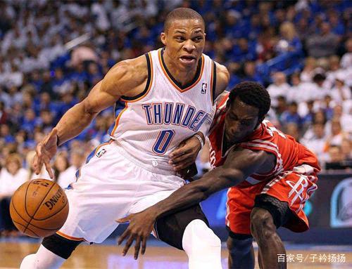 朗斯力压大巴黎，持续领跑法甲积分榜，萨热打造铁血球队