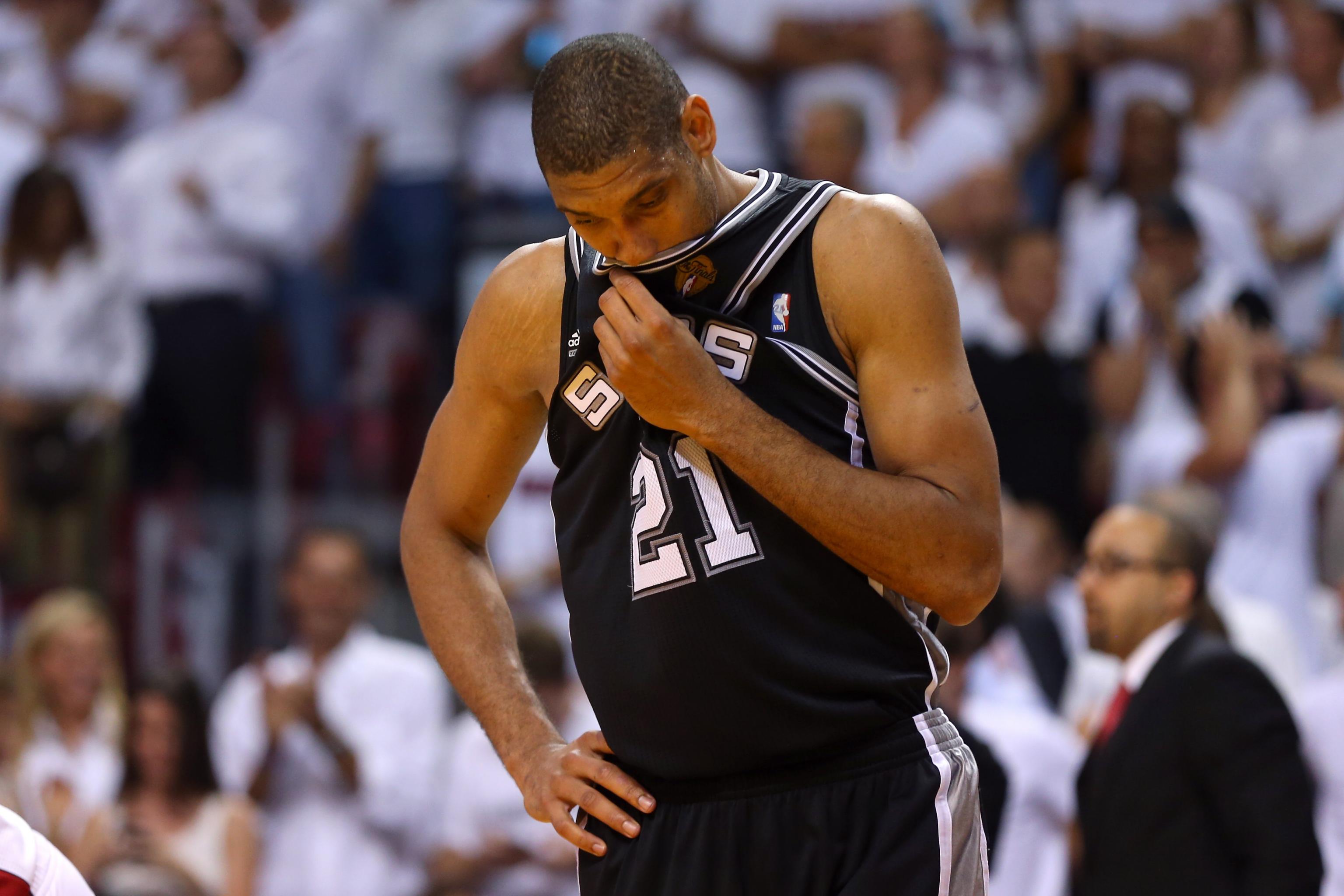 辽宁82-75新疆！赛后传来3个好消息，杨鸣或开除一人，争冠有戏