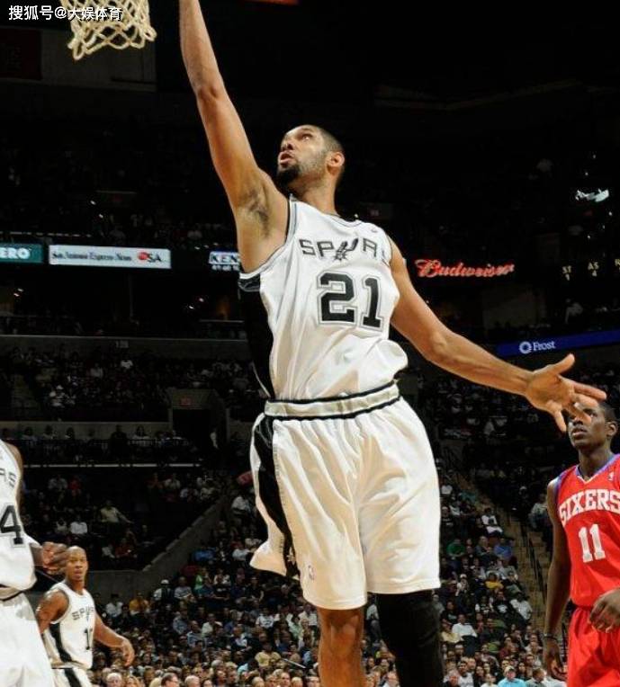 18岁34天，库巴西是自13／14赛季以来进球最年轻的巴萨后卫